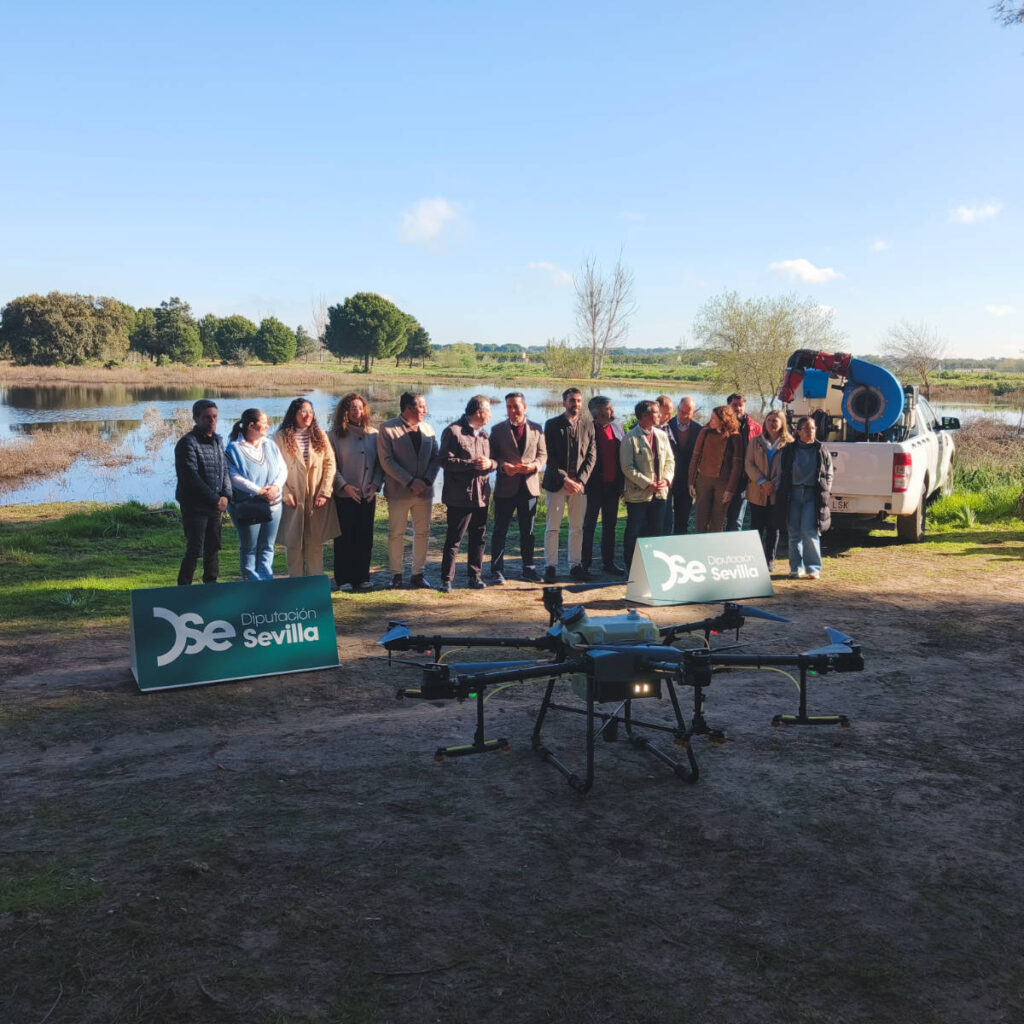 La Diputación de Sevilla coordina con los 15 municipios de mayor riesgo entomológico la nueva campaña contra los mosquitos transmisores del virus del Nilo Occidental